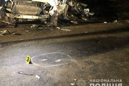 В страшной аварии на трассе Одесса-Овидиополь погибли два сотрудника полиции (фото)