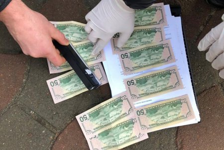 Полицейский из Одесской области попался на взятке (фото)