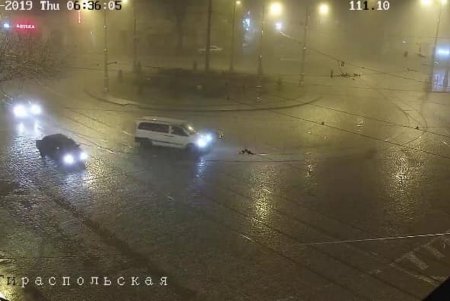 На Одессу опустился густой туман: видимость на дорогах ограничена