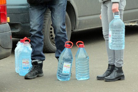 Ликвидация масштабной водопроводной аварии на Люстдорфской дороге (фоторепортаж)