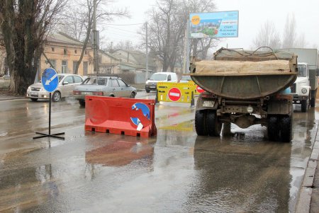 Ликвидация масштабной водопроводной аварии на Люстдорфской дороге (фоторепортаж)