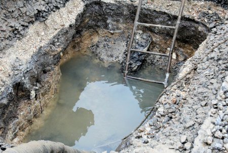 Ликвидация масштабной водопроводной аварии на Люстдорфской дороге (фоторепортаж)