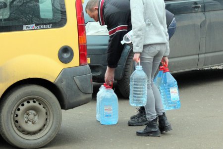 Ликвидация масштабной водопроводной аварии на Люстдорфской дороге (фоторепортаж)