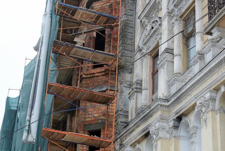 Реконструкция дома Руссова продолжается (фоторепортаж) 