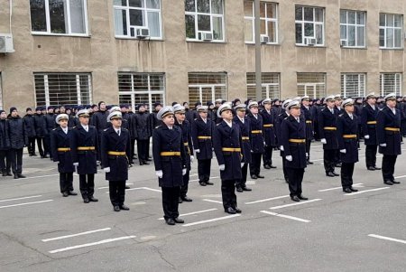 Военнопленные одесские моряки Головаш и Костышин получили лейтенантские погоны (фото)