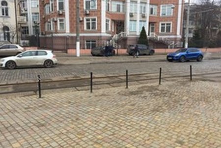 Незаконные торговые объекты убирают с улиц города