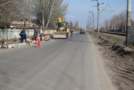 Капремонт дороги на улице Локомотивной завершат к лету (фото)