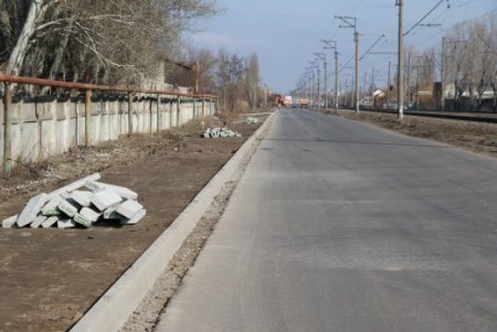 Капремонт дороги на улице Локомотивной завершат к лету (фото)