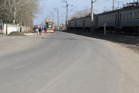 Капремонт дороги на улице Локомотивной завершат к лету (фото)
