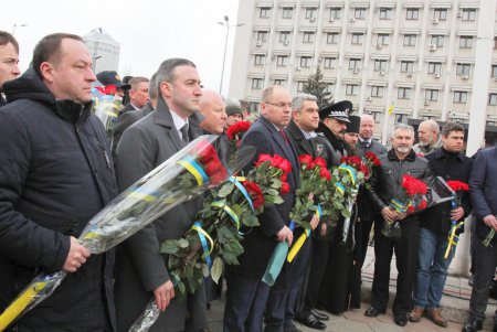 В Одессе почтили память героев Небесной Сотни (фоторепортаж)