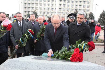 В Одессе почтили память героев Небесной Сотни (фоторепортаж)