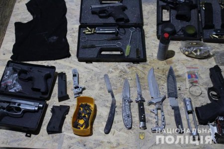 Житель Одесской области организовал в гараже нарколабораторию (фото, видео) 