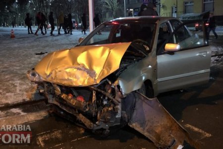 Два сотрудника полиции пострадали в ДТП в Одесской области