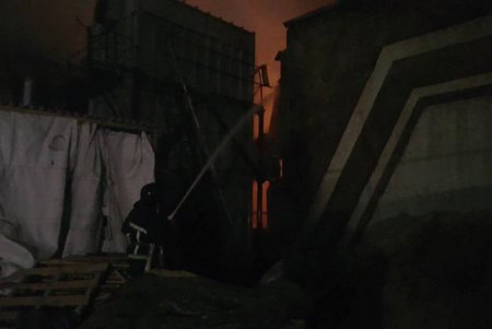 При разборе завалов после крупного пожара в Одесской области найден погибший  (фото)