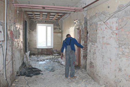 Поликлиническое отделение больницы  №11 капитально ремонтируют