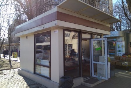 С улиц города убрали более 100 рекламных вывесок (фото)