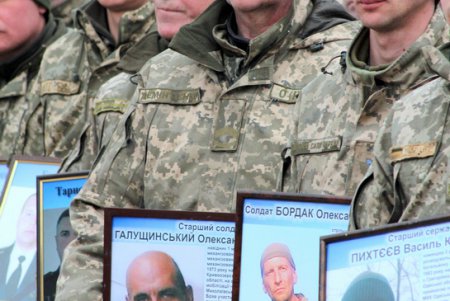 Одесситы почтили память героев, погибших в зоне АТО (фоторепортаж)