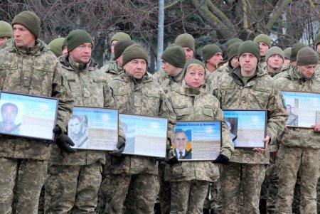 Одесситы почтили память героев, погибших в зоне АТО (фоторепортаж)