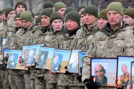 Одесситы почтили память героев, погибших в зоне АТО (фоторепортаж)