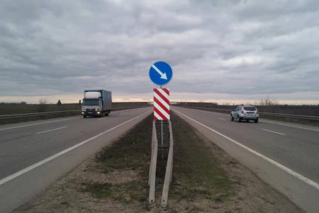 Дорожники латают ямы на трассе «Одесса–Киев» (фото)