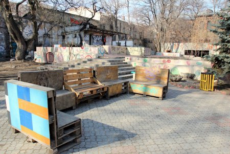 После субботника в Летнем театре (фоторепортаж)
