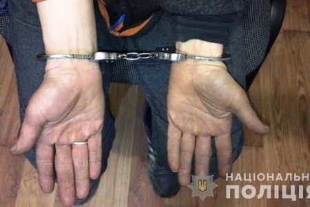 В Суворовском районе полиция задержала иностранца во время похищения коммуникационного кабеля (фото, видео) 