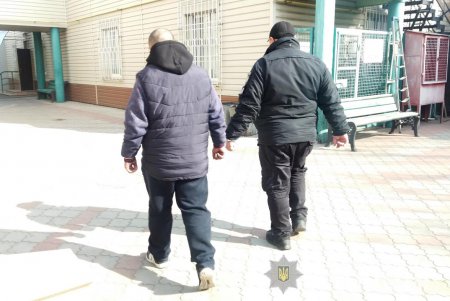 Полицейские задержали преступников, которые обворовали контейнер с одеждой на «7 километре» (фото, видео)