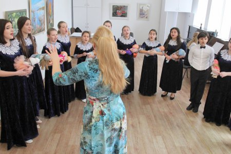 Одесские художники сделали городу «Праздничный подарок» (фоторепортаж)