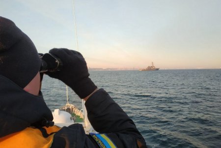 Молодые бойцы вышли на службу по охране морских границ (фото)