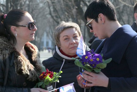 Одесситки прошли маршем по центральным улицам города (фоторепортаж)