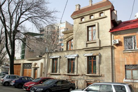 Как сегодня выглядит улица Веры Инбер (фоторепортаж)