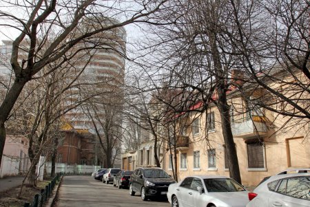 Как сегодня выглядит улица Веры Инбер (фоторепортаж)