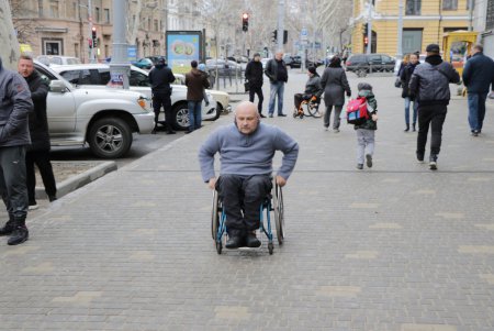 Одесские патрульные штрафовали родителей школьников за неправильную парковку (фото)