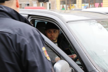 Одесские патрульные штрафовали родителей школьников за неправильную парковку (фото)