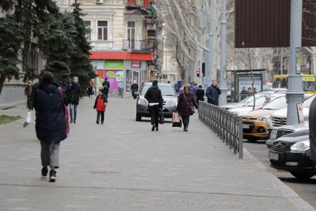 Одесские патрульные штрафовали родителей школьников за неправильную парковку (фото)