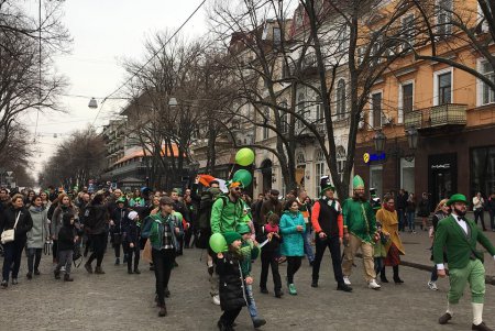 В Одессе состоялся парад ко Дню святого Патрика (фото, видео)