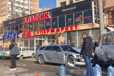 Тройное ДТП на Таирова: очевидцы говорят о пострадавших