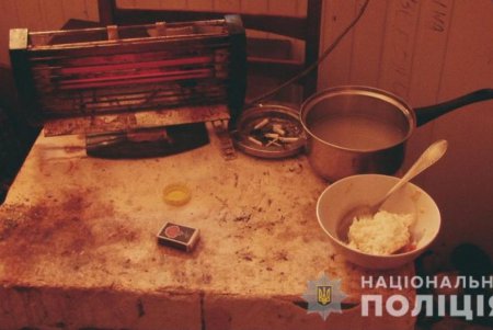 Одесские правоохранители задержали двух матерей, которые заставляли своих маленьких детей попрошайничать (фото) 