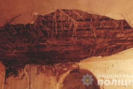 Одесские правоохранители задержали двух матерей, которые заставляли своих маленьких детей попрошайничать (фото) 