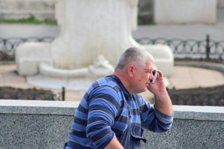 Фонтан у Оперного театра готовят к запуску (фоторепортаж)