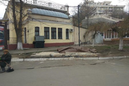 Улицы Одессы освобождают от незаконных киосков (фото)