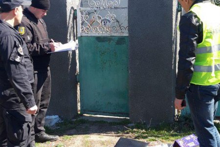 Житель Одесской области обнаружил гранату на заборе собственного дома