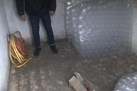 В Ширяево действовал подпольный цех по производству алкоголя (фото, видео)