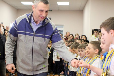 Геннадий Труханов и Виталий Кличко встретились с одесскими спортсменами (фоторепортаж)