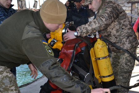 На базе «Юг» ВМС Украины организованы курсы будущих водолазов