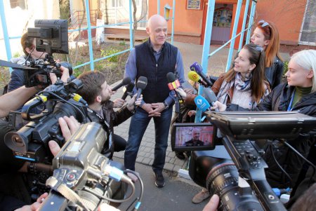 В Одессе стартовали выборы Президента Украины (фоторепортаж) В Одессе стартовали выборы Президента Украины (фоторепортаж)
