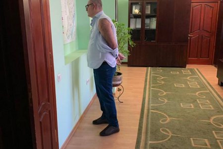 Неизвестные ворвались в здание Одесского облавтодора (фото, видео)