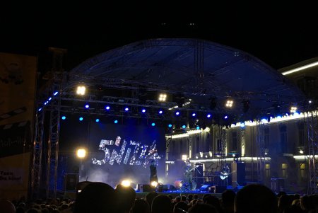 Одесситы отметили Юморину вместе с любимыми группами (фото, видео)