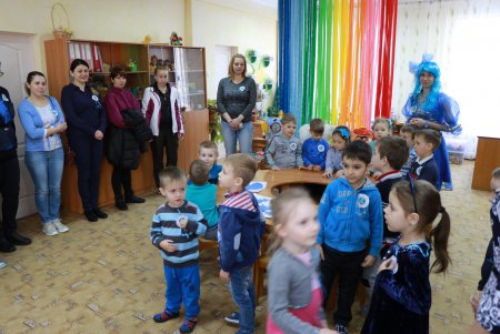 В Одессе напомнили об особенностях «детей за стеклом» (фото, видео)