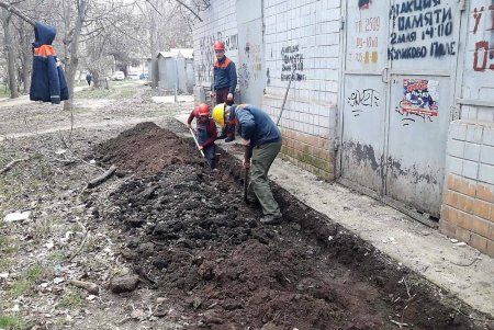 Проводятся работы по ремонту наружного освещения в городе(фото)